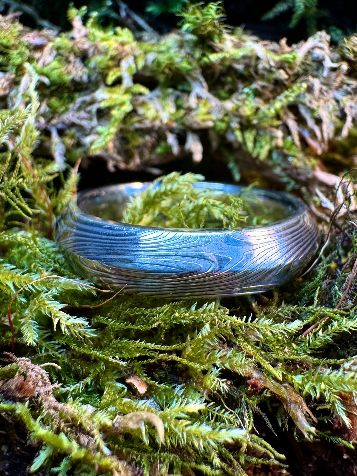 The Bi-Metal Mokume Gane White Gold Knife Edge Band (Ready to ship in 5mm width size 8)