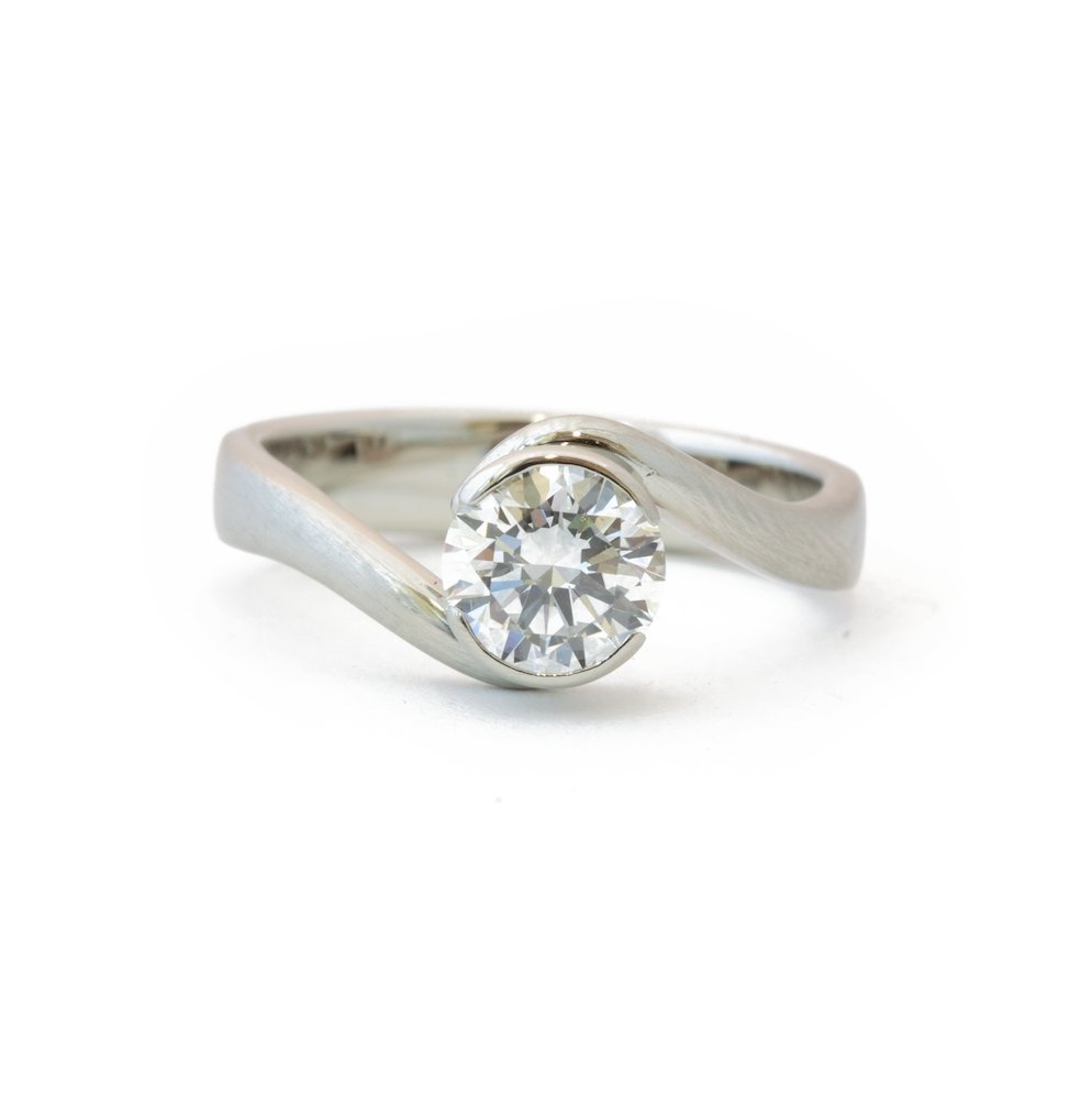 The Diamond Embrace - W.R. Metalarts