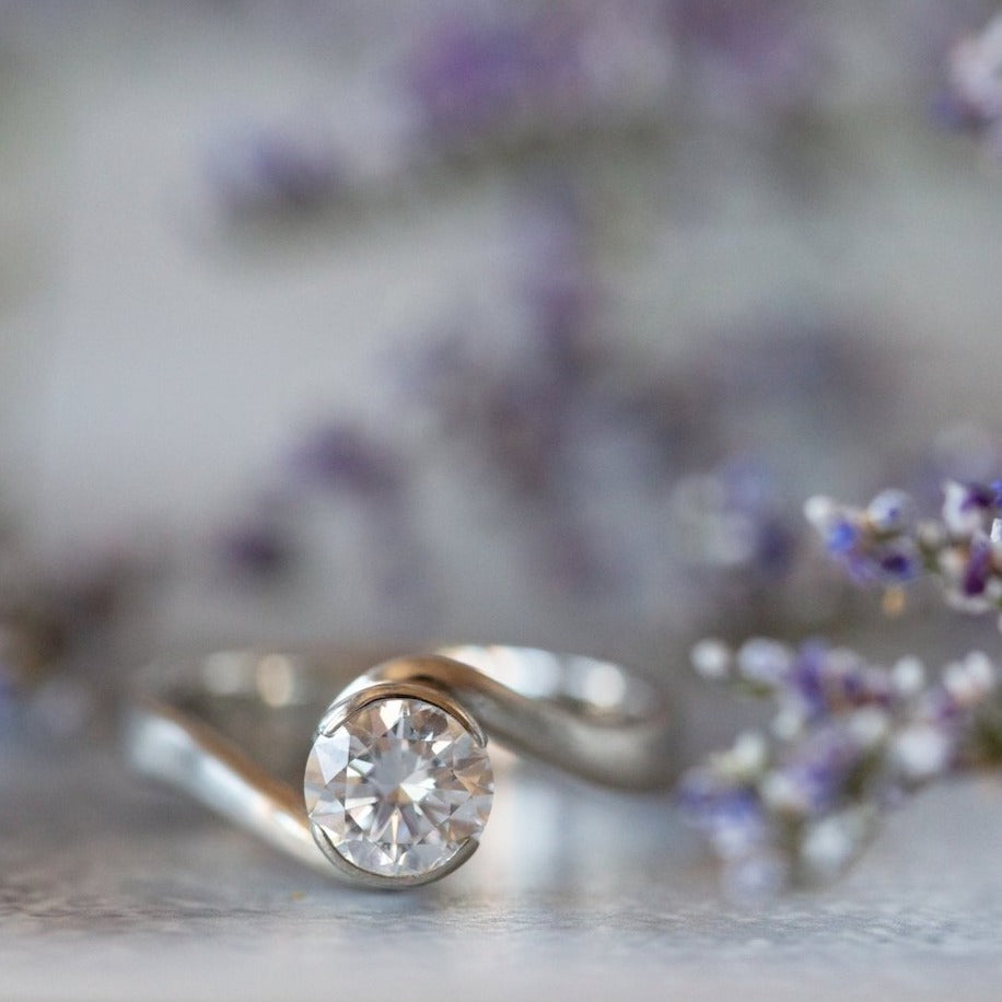 The Diamond Embrace - W.R. Metalarts