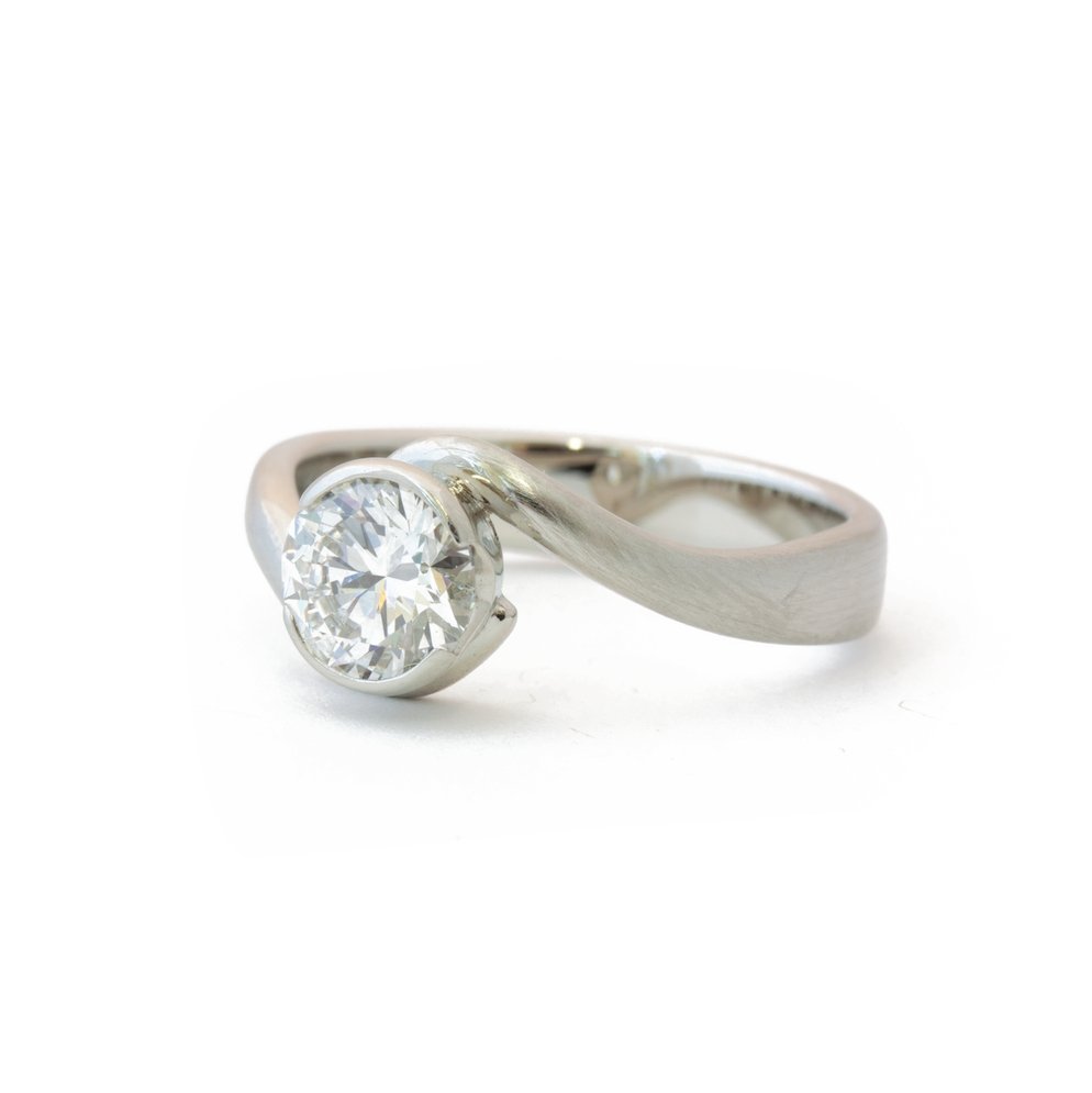 The Diamond Embrace - W.R. Metalarts