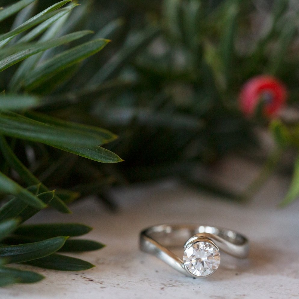 The Diamond Embrace - W.R. Metalarts