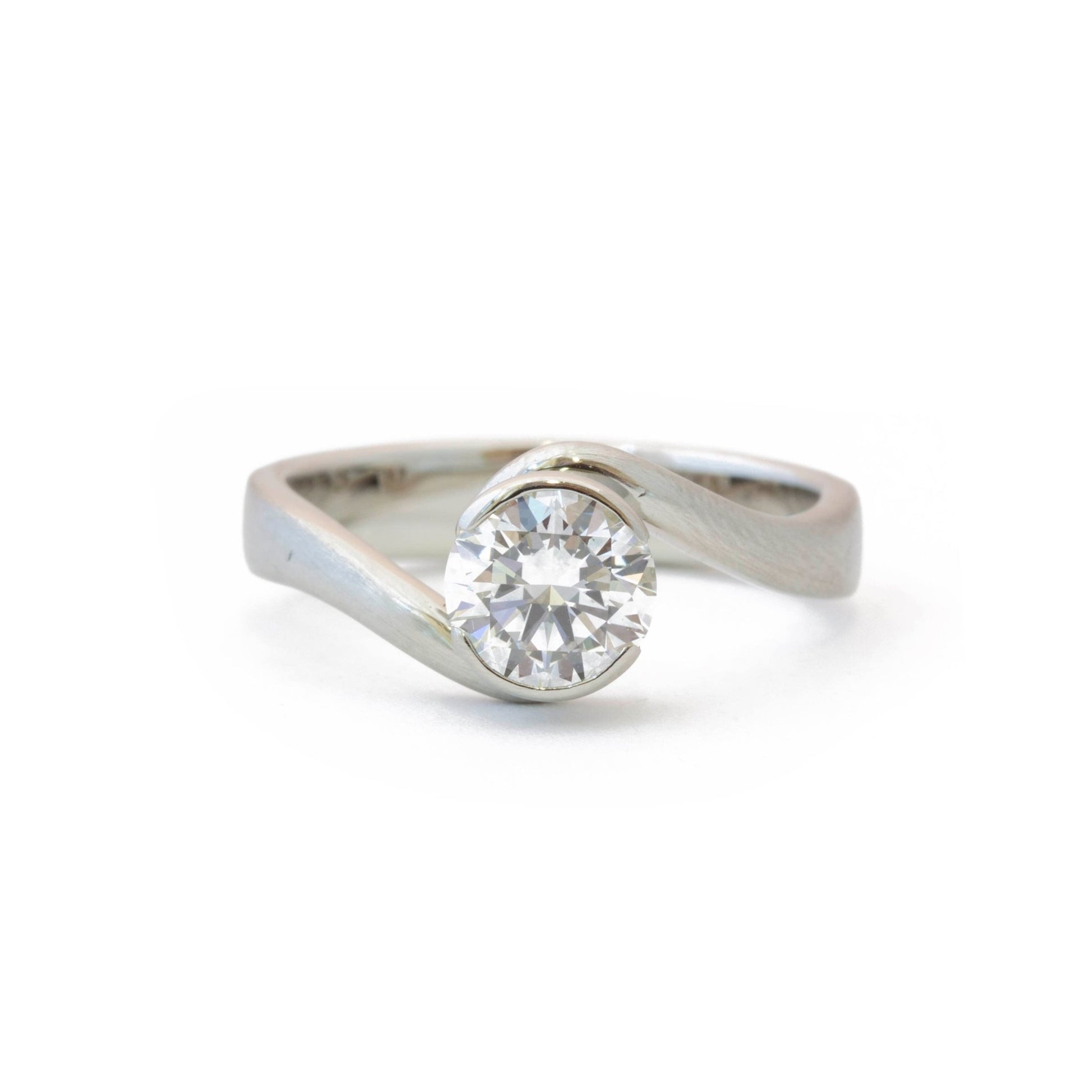 The Diamond Embrace - W.R. Metalarts