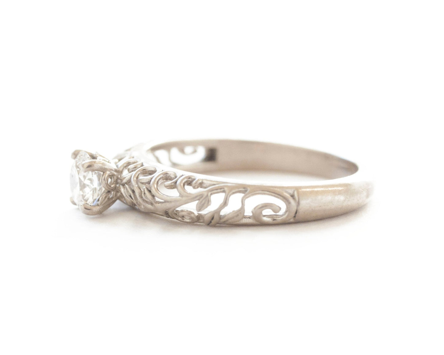 The Modern Vintage Botanical Ring - W.R. Metalarts