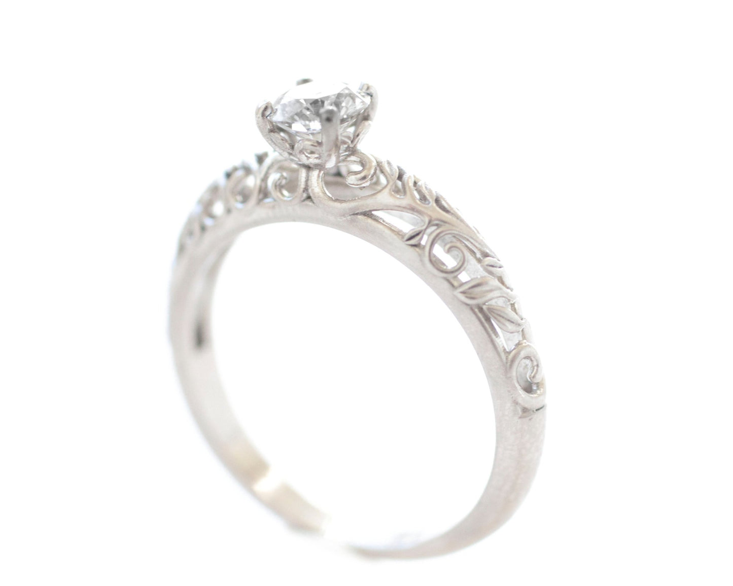 The Modern Vintage Botanical Ring - W.R. Metalarts