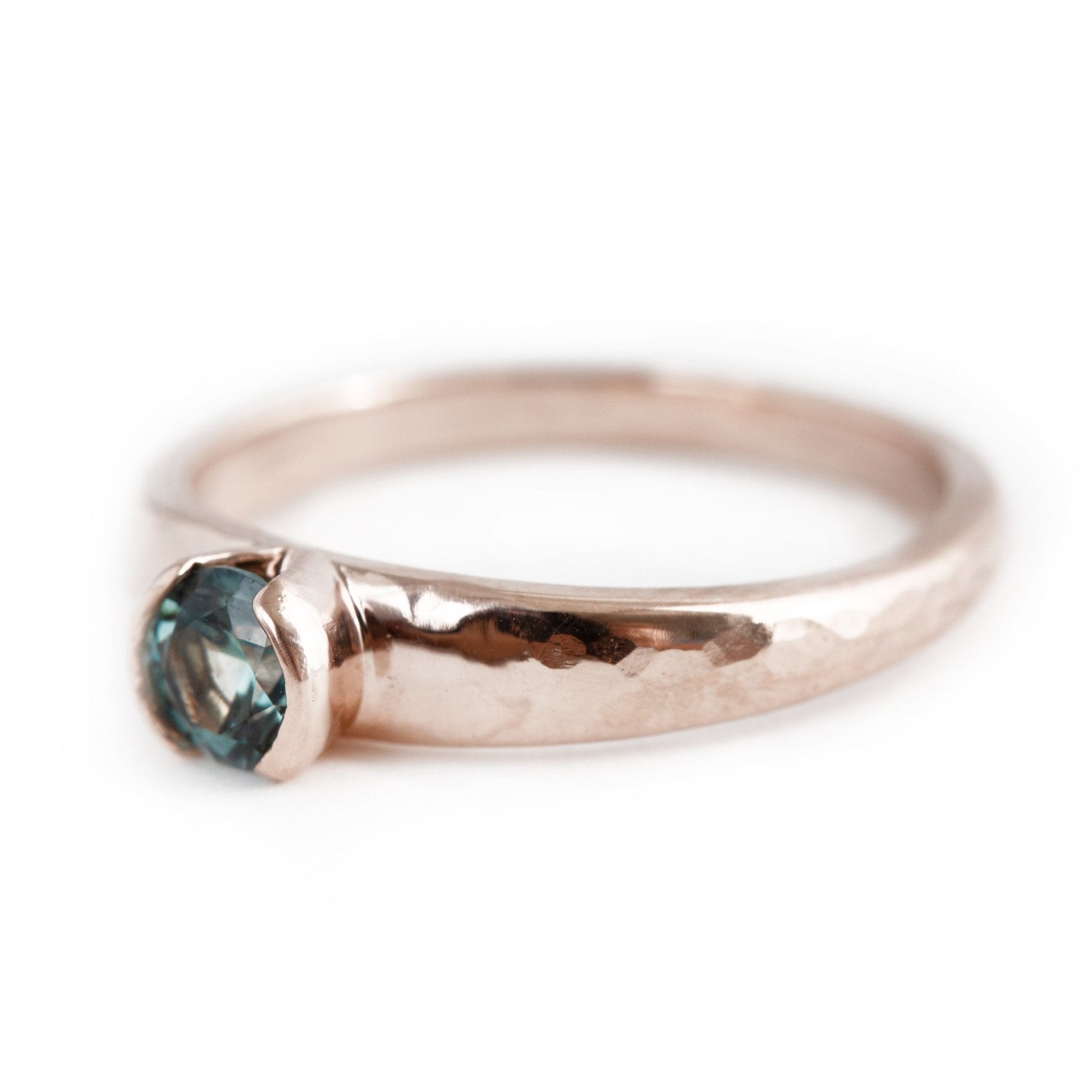 The Montana Sapphire Solitaire - W.R. Metalarts