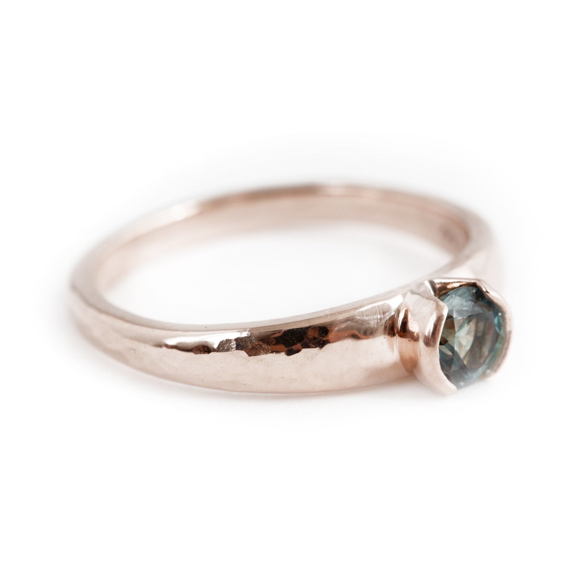 The Montana Sapphire Solitaire - W.R. Metalarts