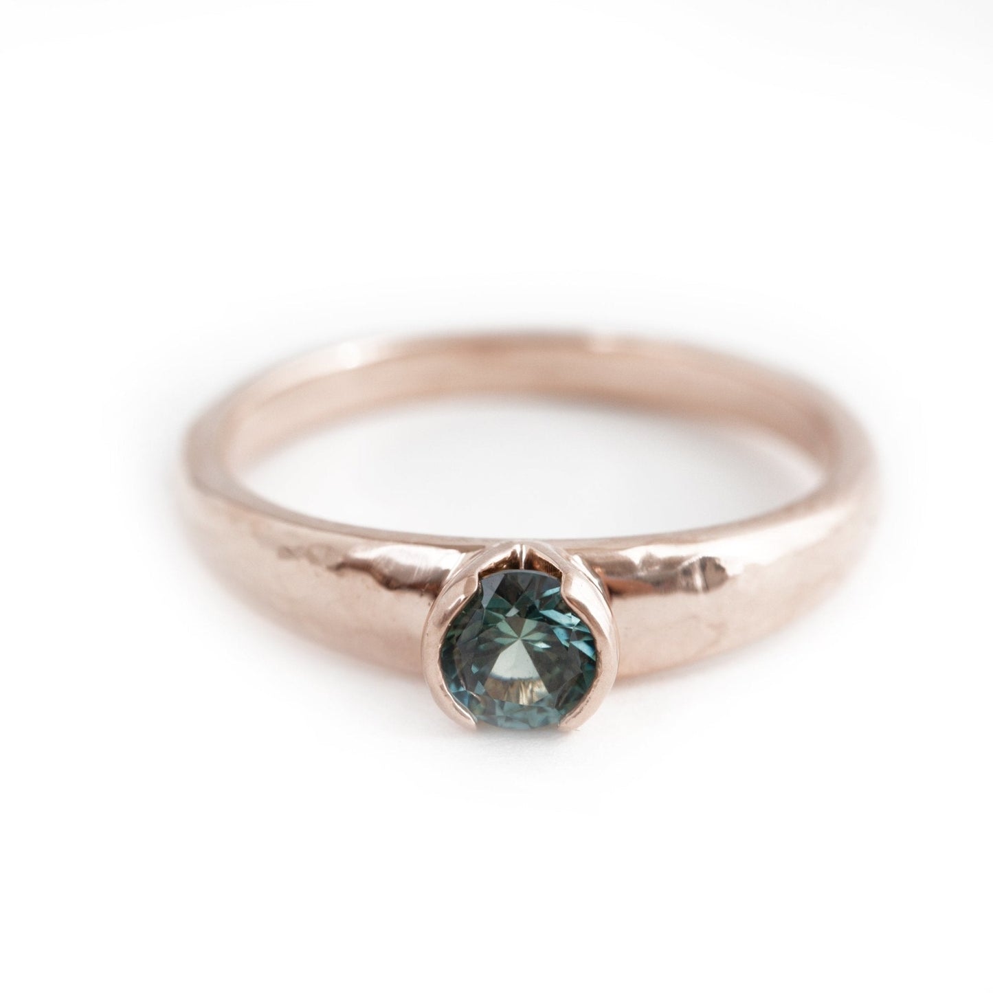 The Montana Sapphire Solitaire - W.R. Metalarts