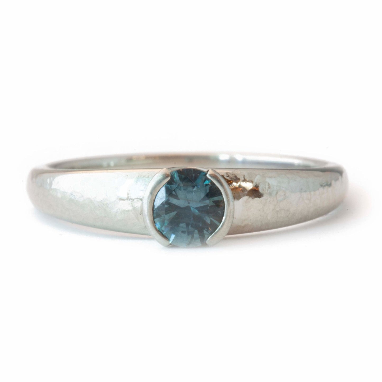 The Montana Sapphire Solitaire - W.R. Metalarts