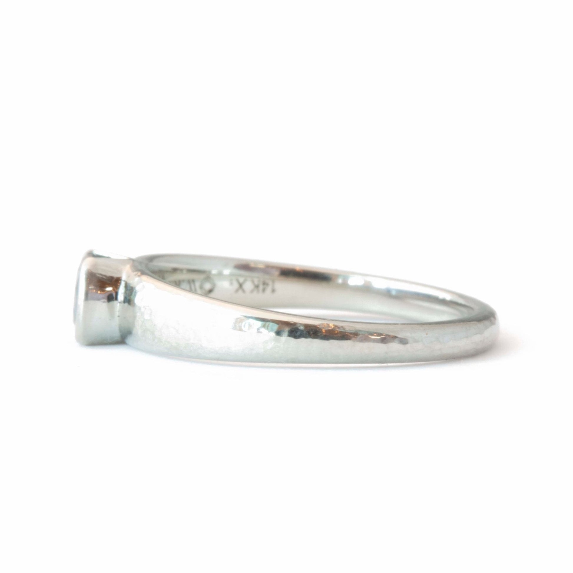 The Montana Sapphire Solitaire - W.R. Metalarts