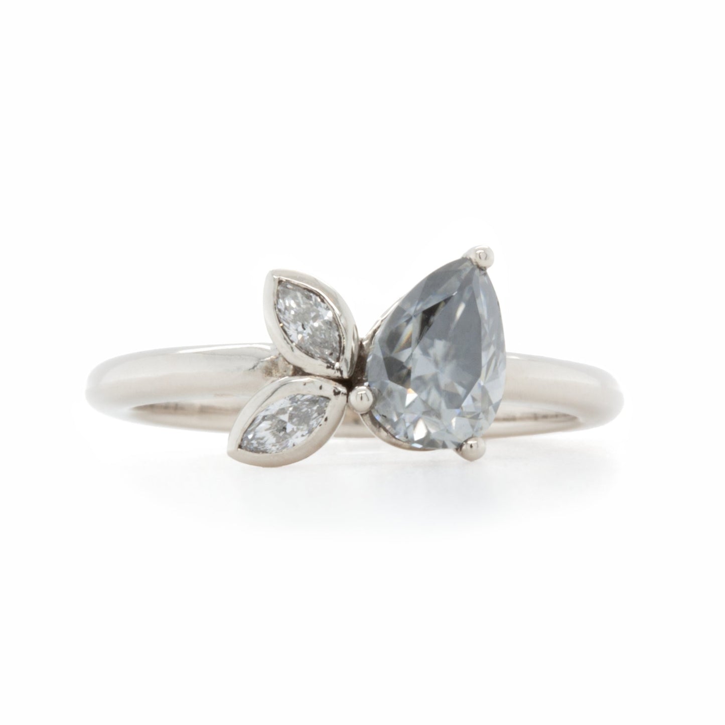 The Sweet Pea Ring - W.R. Metalarts
