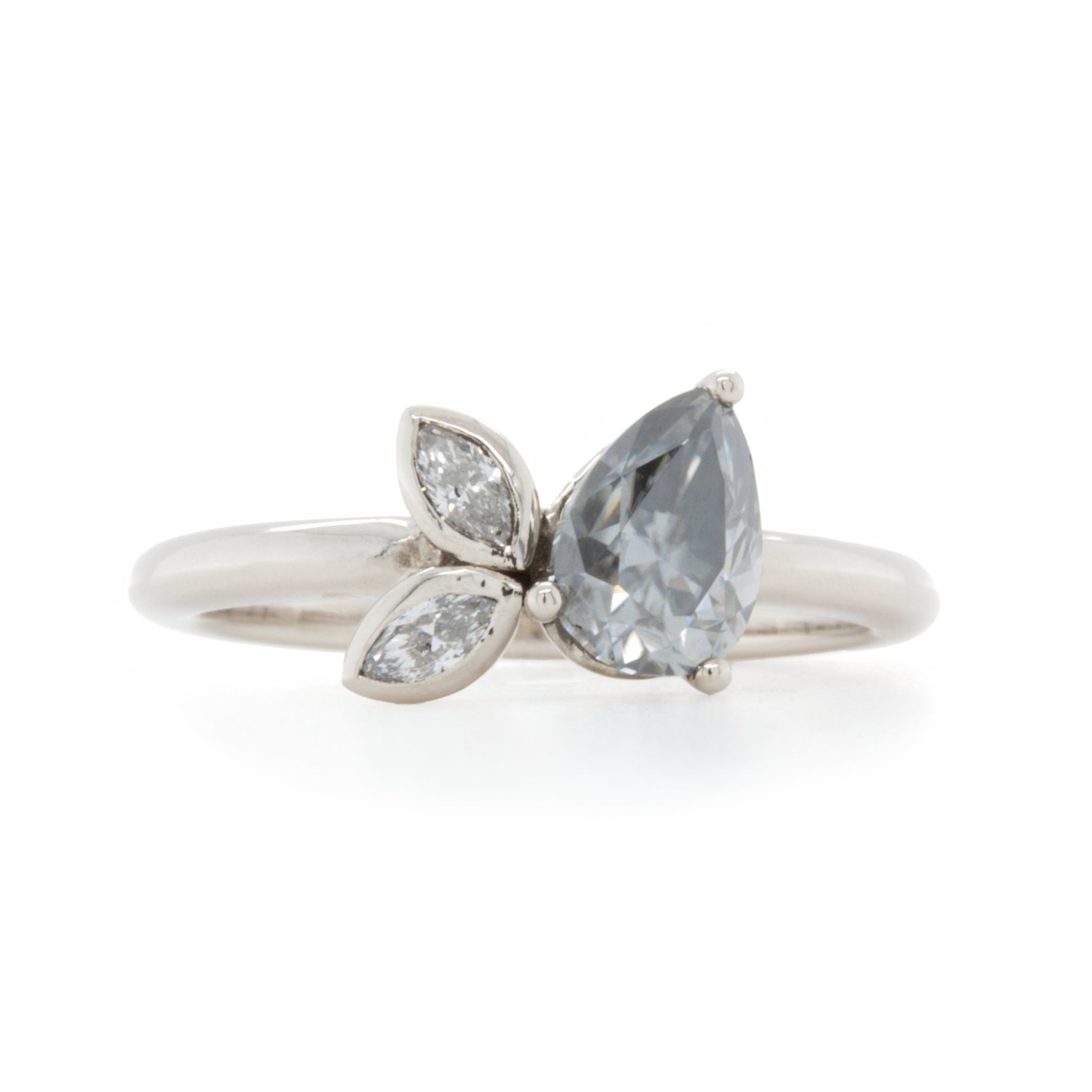 The Sweet Pea Ring - W.R. Metalarts
