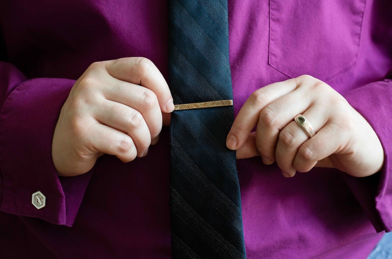 The Topography Tie Bar - W.R. Metalarts