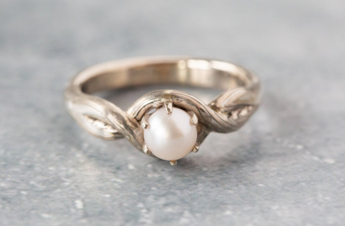 Stone Spotlight: Pearl - W.R. Metalarts