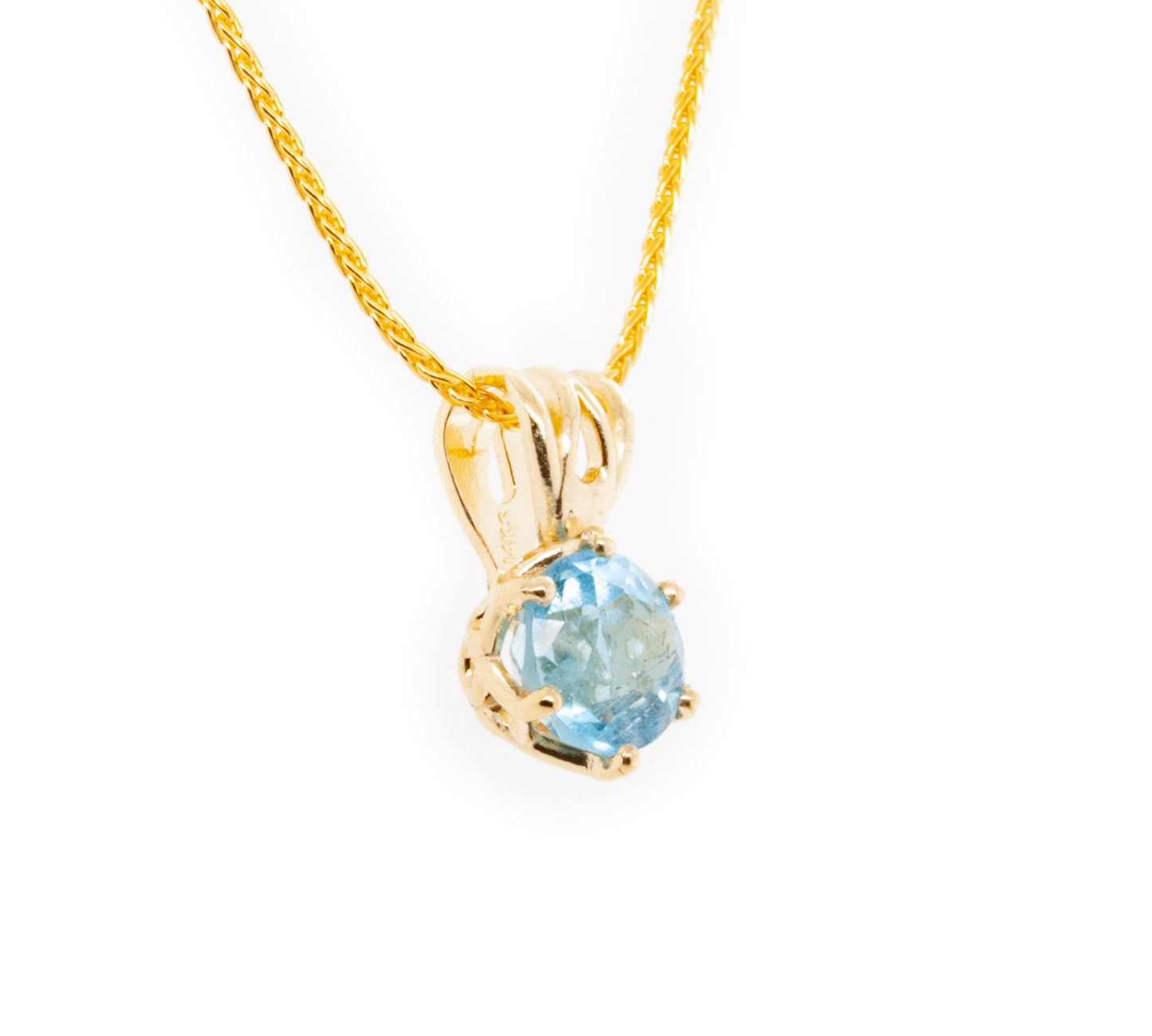 The Namibian Aquamarine Pendant Yellow Gold