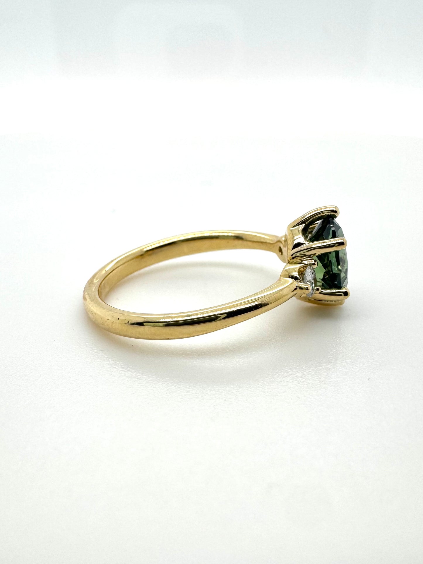 The Teal Sapphire Minimalist Oval Ring (Ready to ship in size 5.75)