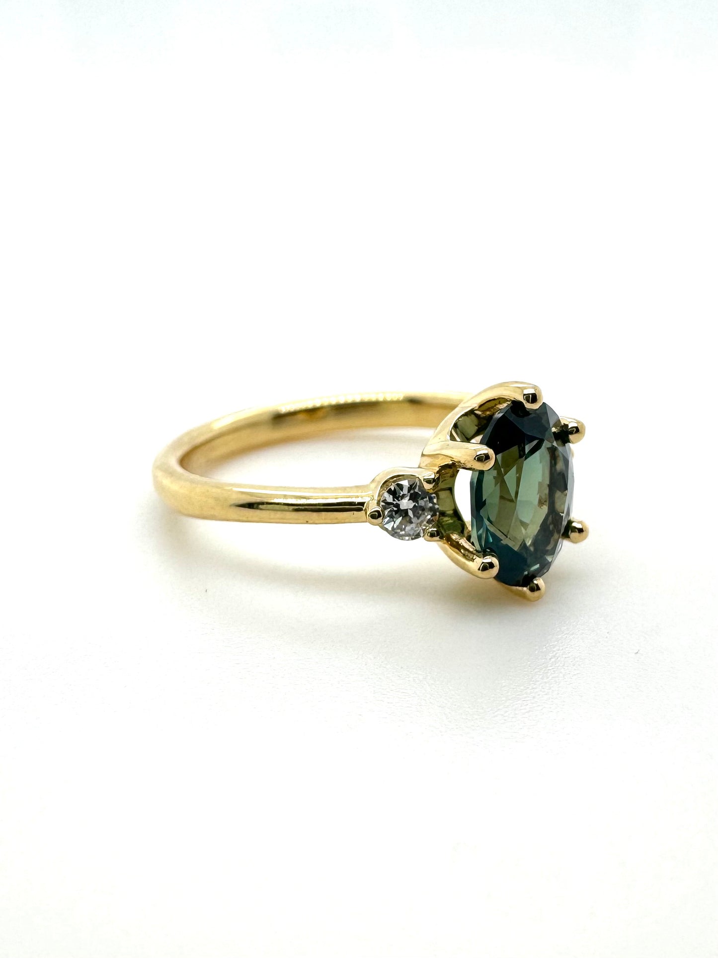 The Teal Sapphire Minimalist Oval Ring (Ready to ship in size 5.75)