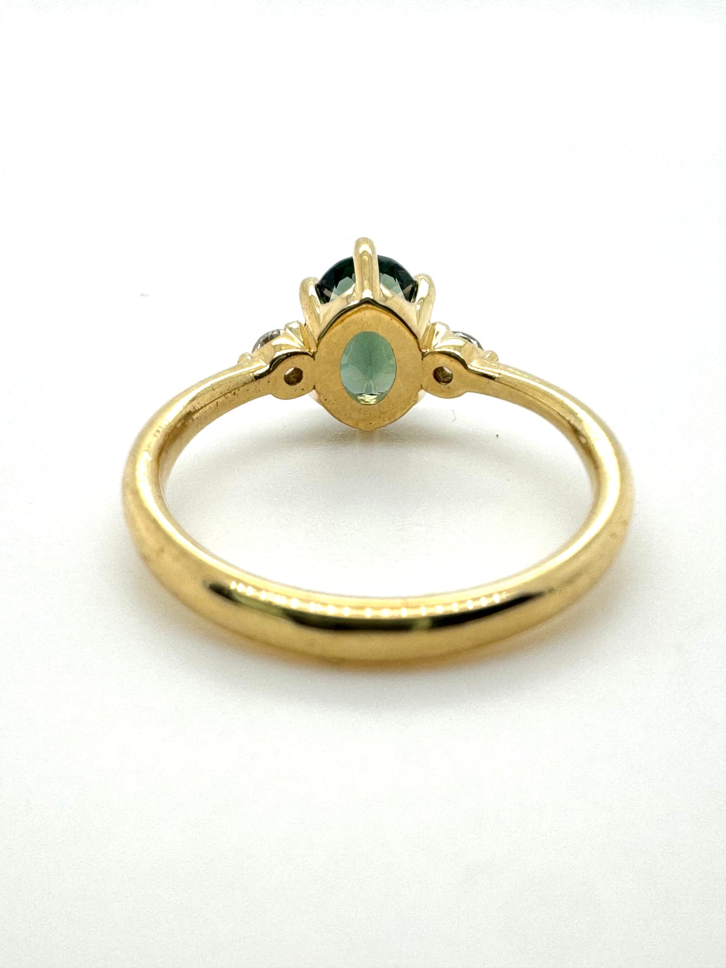 The Teal Sapphire Minimalist Oval Ring (Ready to ship in size 5.75)