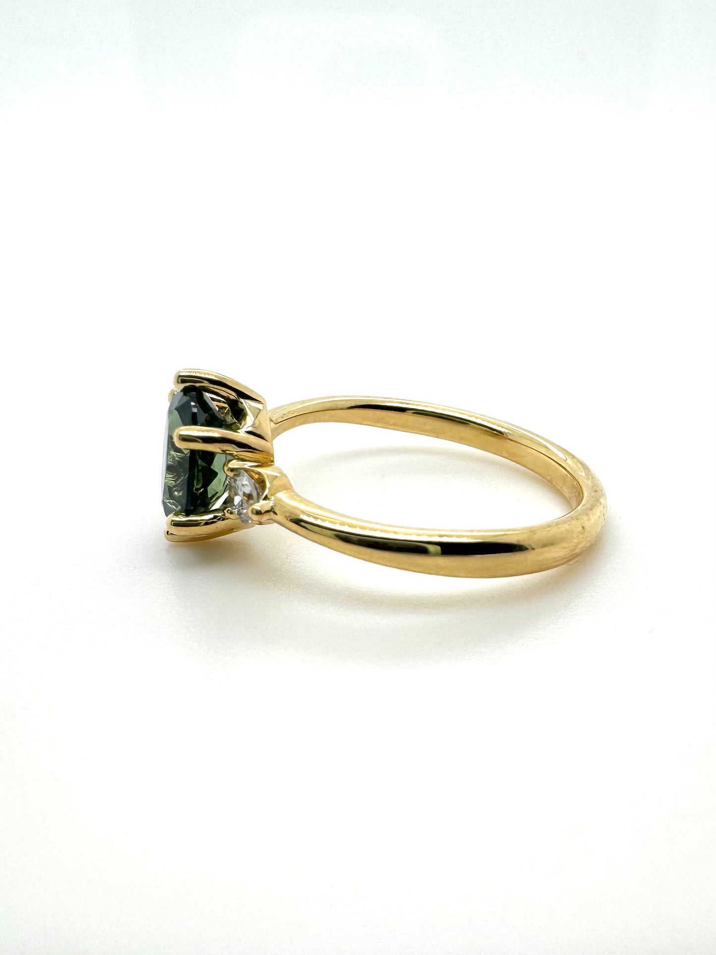 The Teal Sapphire Minimalist Oval Ring (Ready to ship in size 5.75)