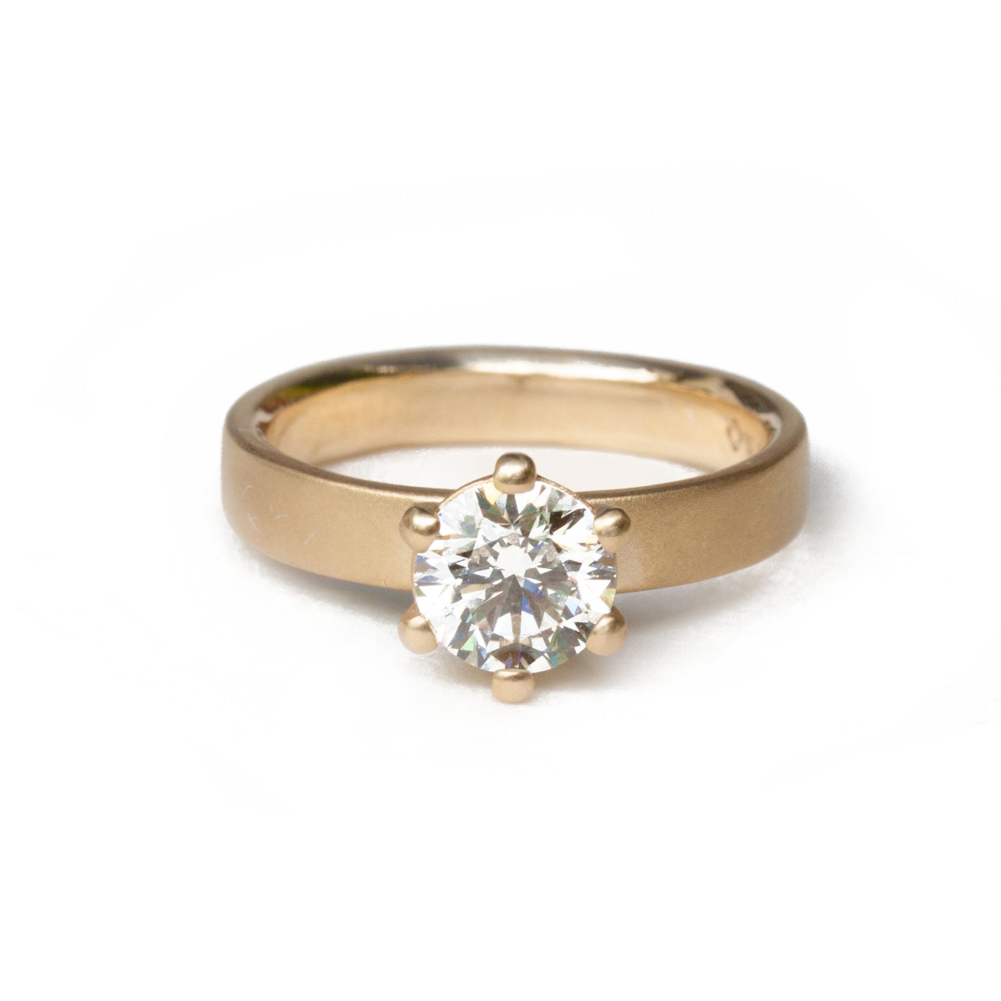 The 1ct Minimalist Solitaire - W.R. Metalarts