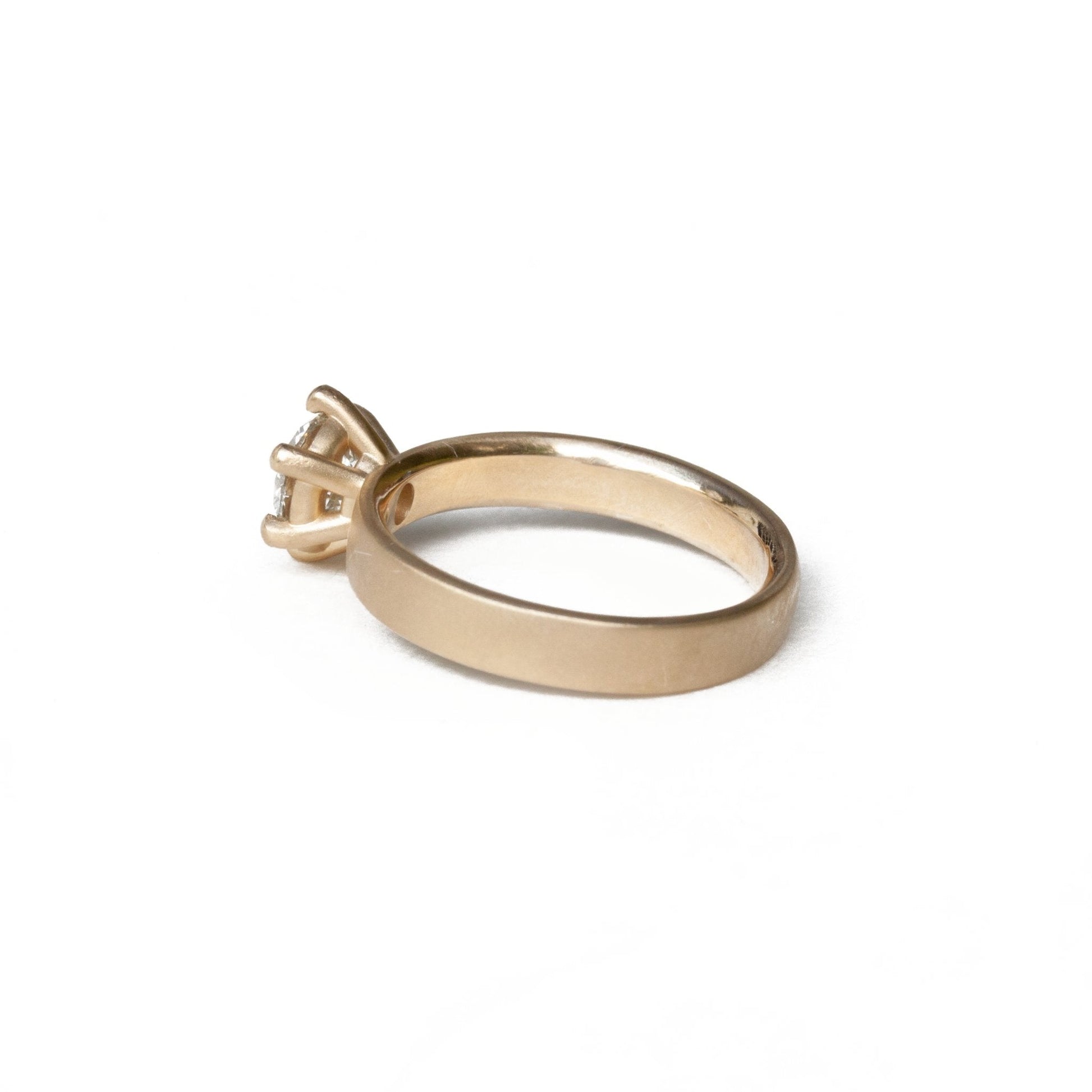 The 1ct Minimalist Solitaire - W.R. Metalarts