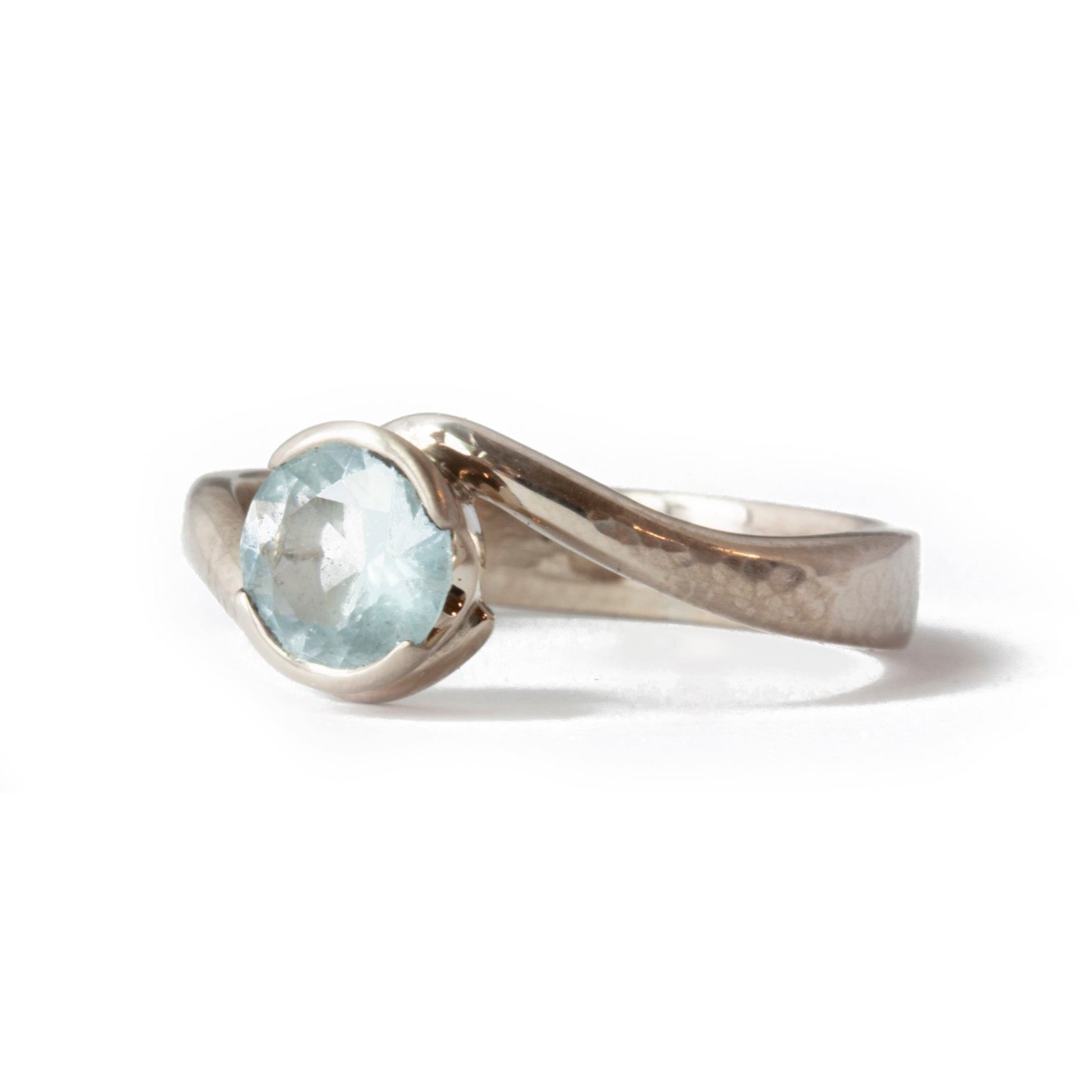 The Aquamarine Embrace - W.R. Metalarts