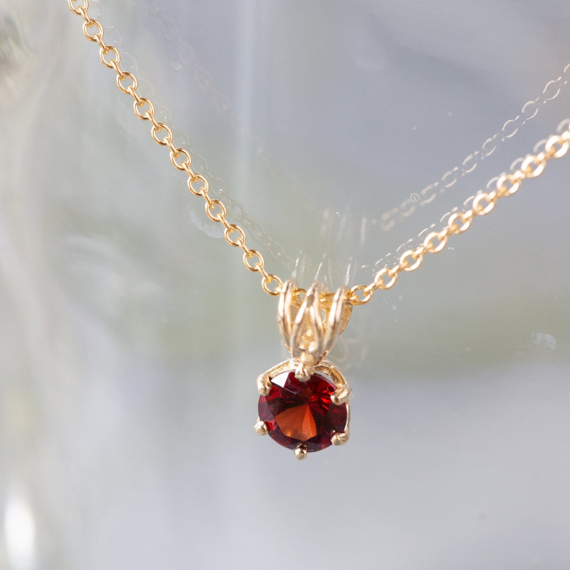 The Arizona Garnet Pendant - W.R. Metalarts