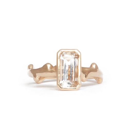 The Fairmined New Hampshire Goshenite Emerald-Cut Notched Solitaire (Ready to ship in size 6.5) - W.R. Metalarts