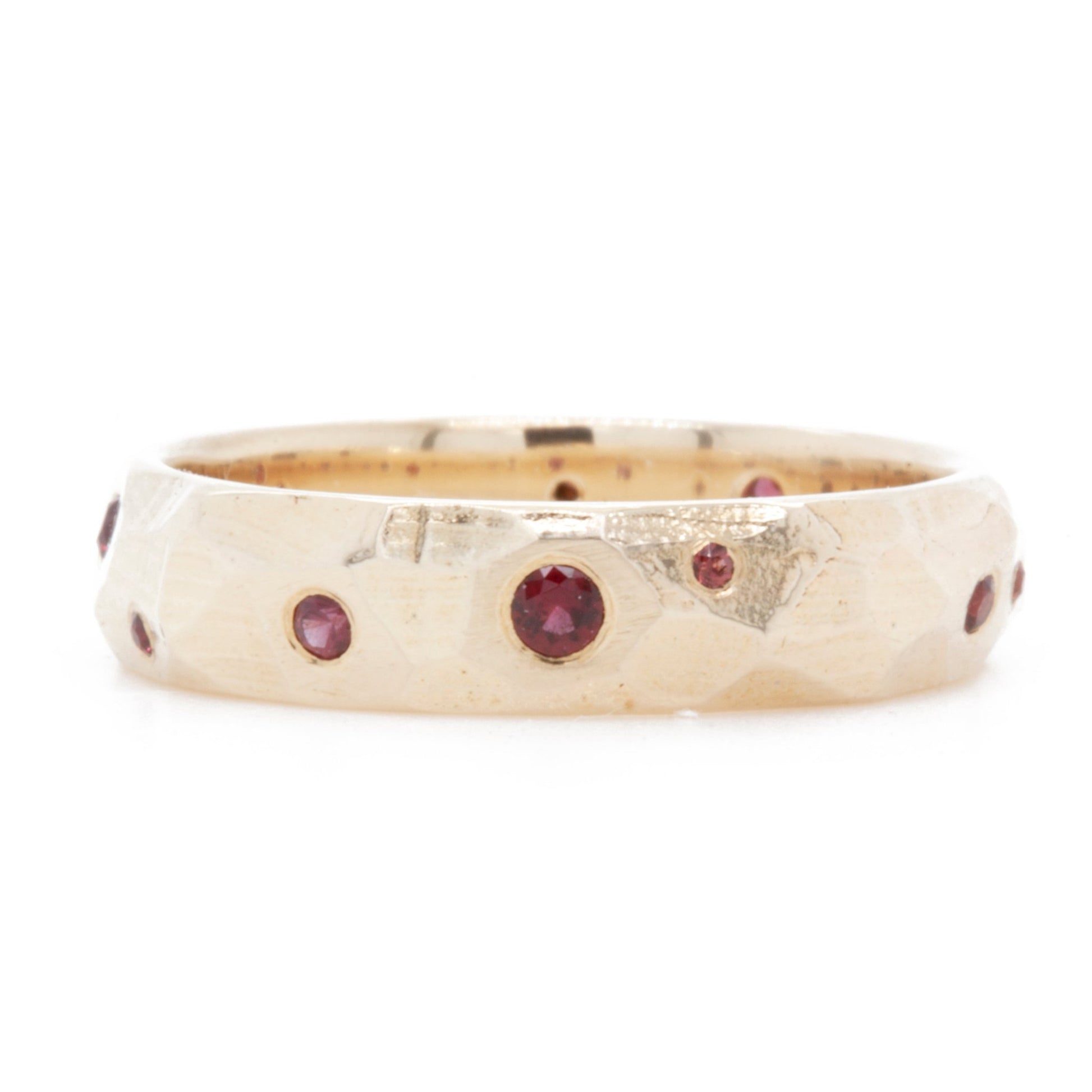 The Garnet Scattered Stars Ring - W.R. Metalarts