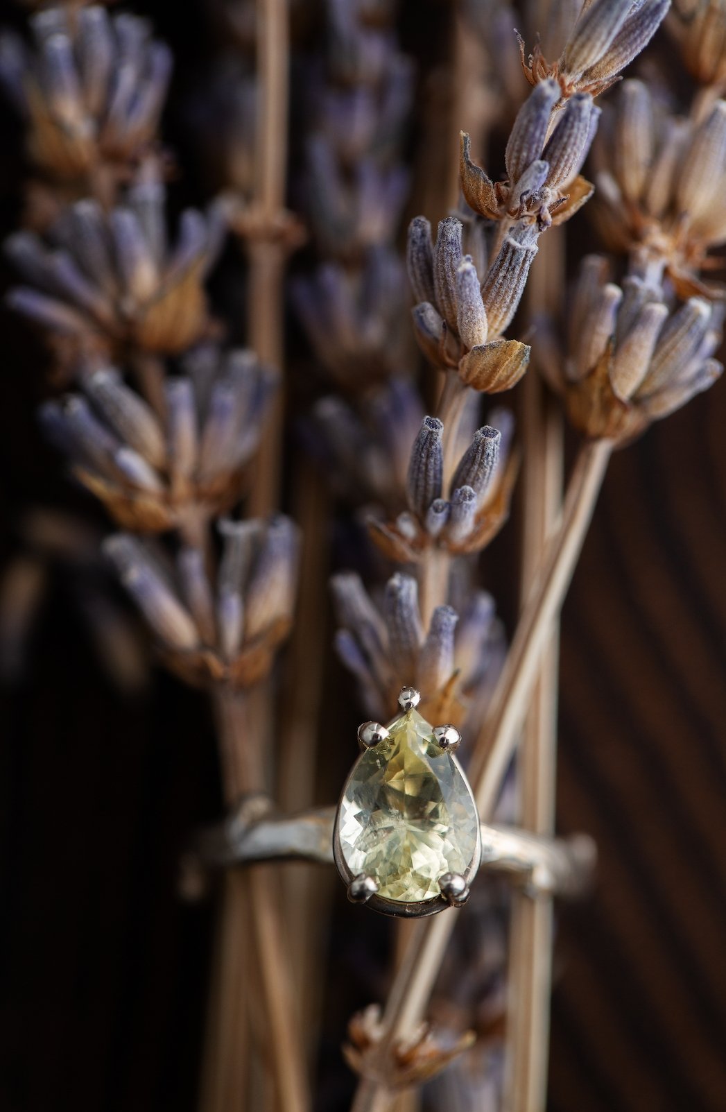 The Honeydrop Ring (Ready to ship in size 5.5) - W.R. Metalarts