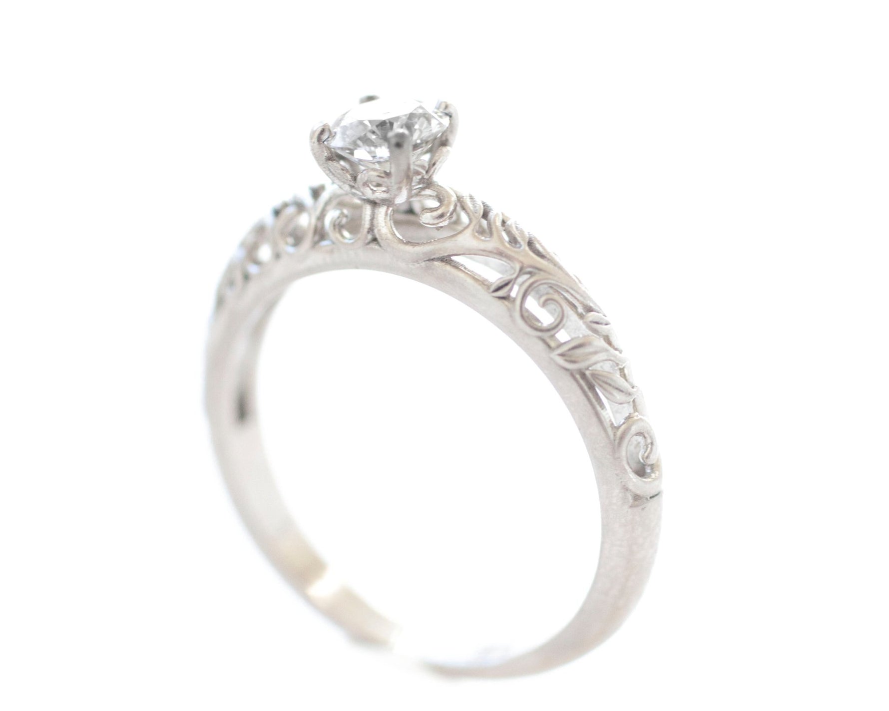The Modern Vintage Botanical Ring - W.R. Metalarts
