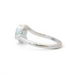 The Oval Solitaire Embrace - W.R. Metalarts