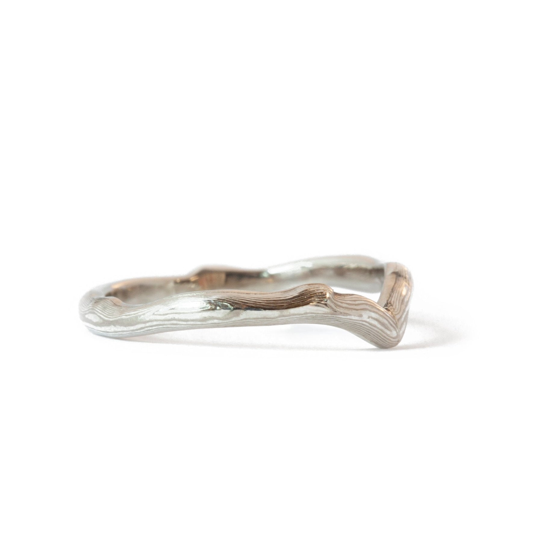 The Pointed Contour Branch Ring - W.R. Metalarts