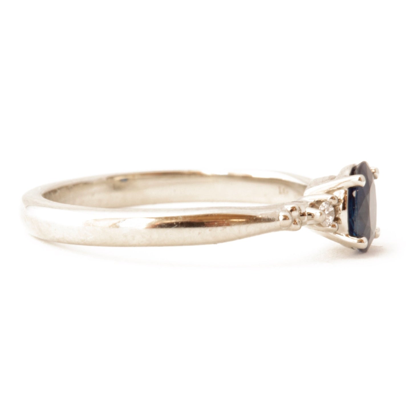 The Three-Stone Sapphire Ring - W.R. Metalarts