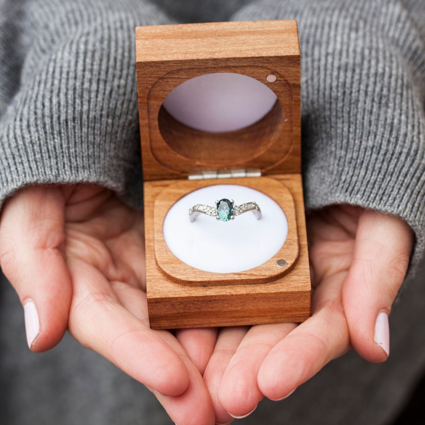 Wooden Ring Box for One Ring - W.R. Metalarts